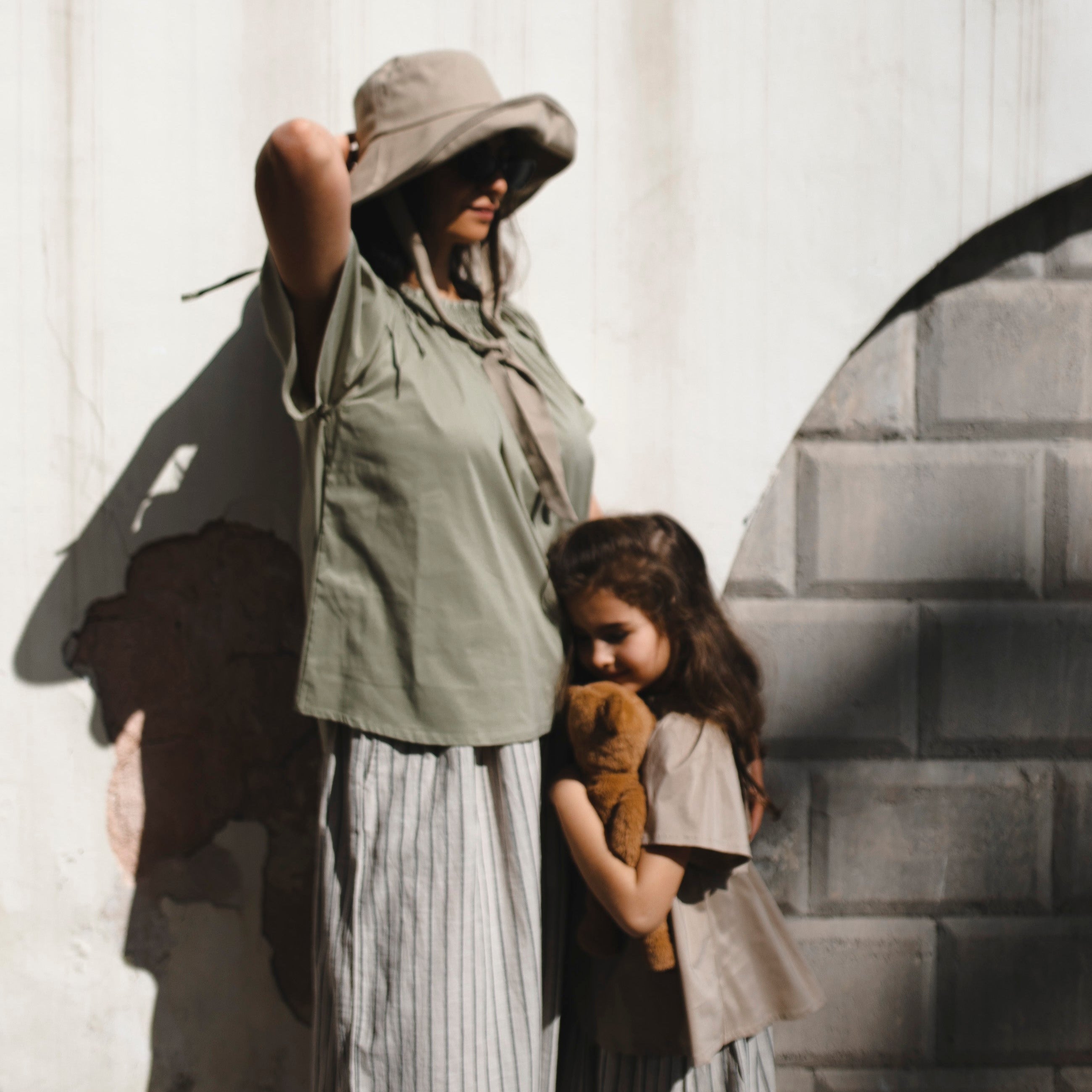 Puff sleeve blouse "Viktoria" (khaki) - PaPeony