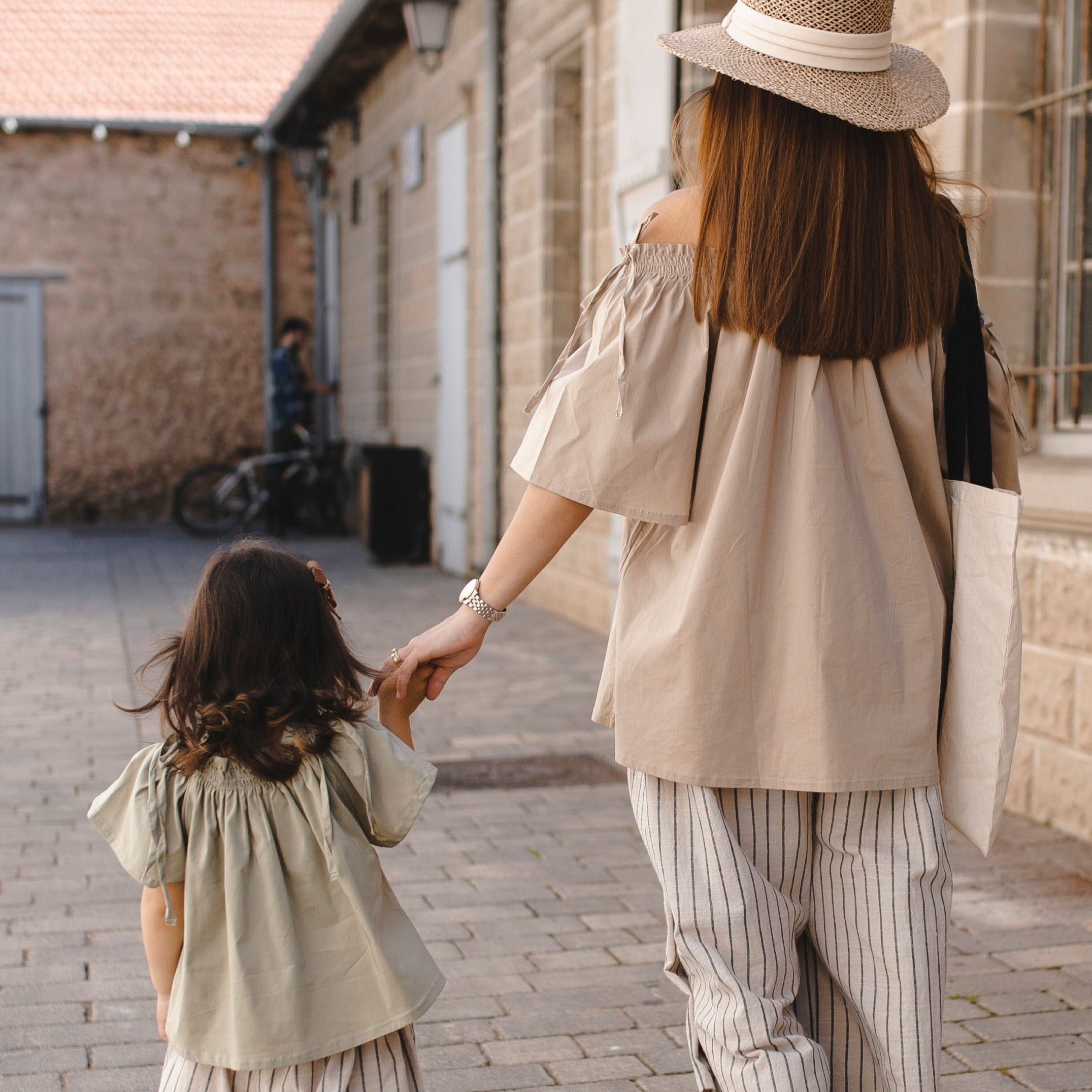 Puff sleeve blouse "Viktoria" (olive) - PaPeony