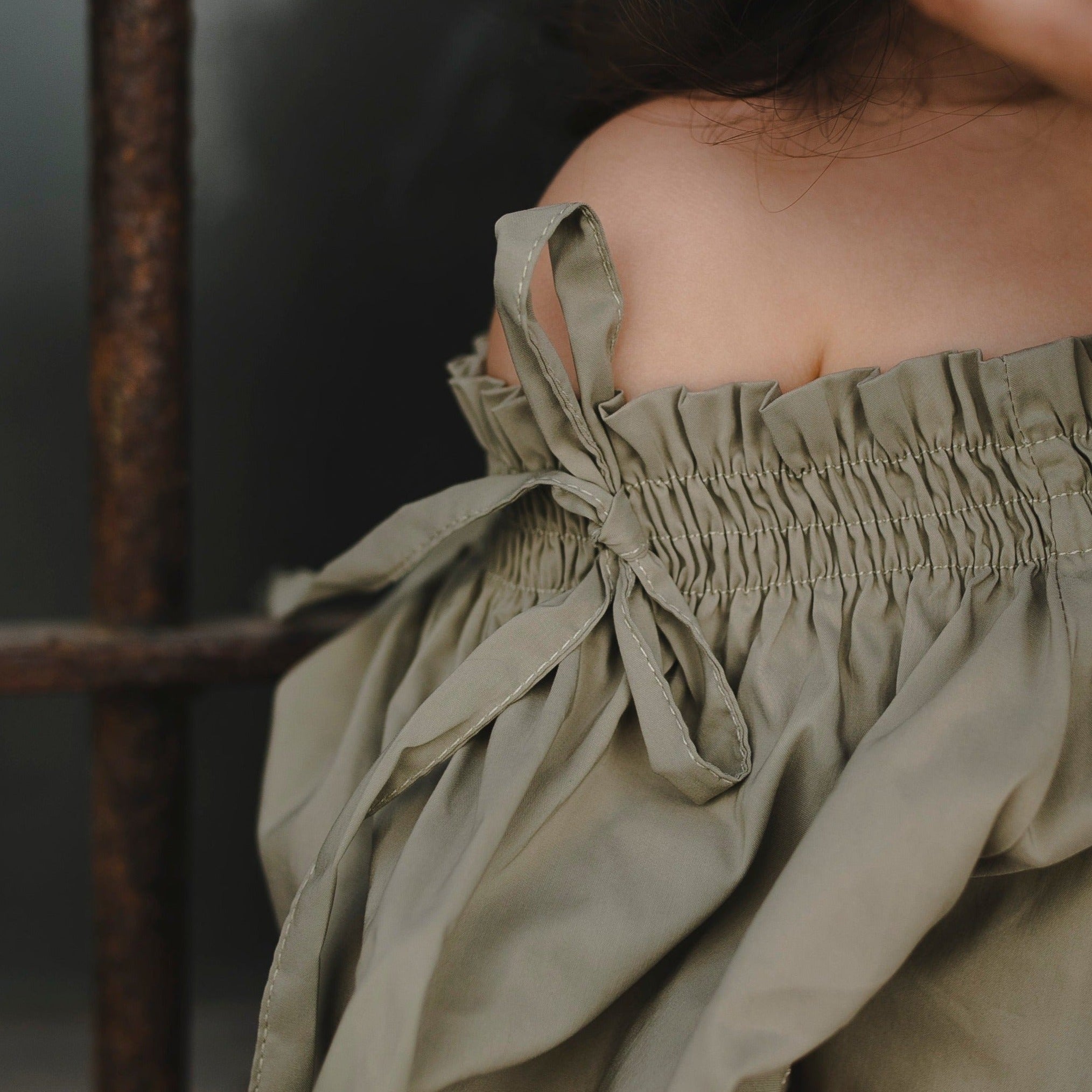 Puff sleeve blouse "Viktoria" (olive) - PaPeony