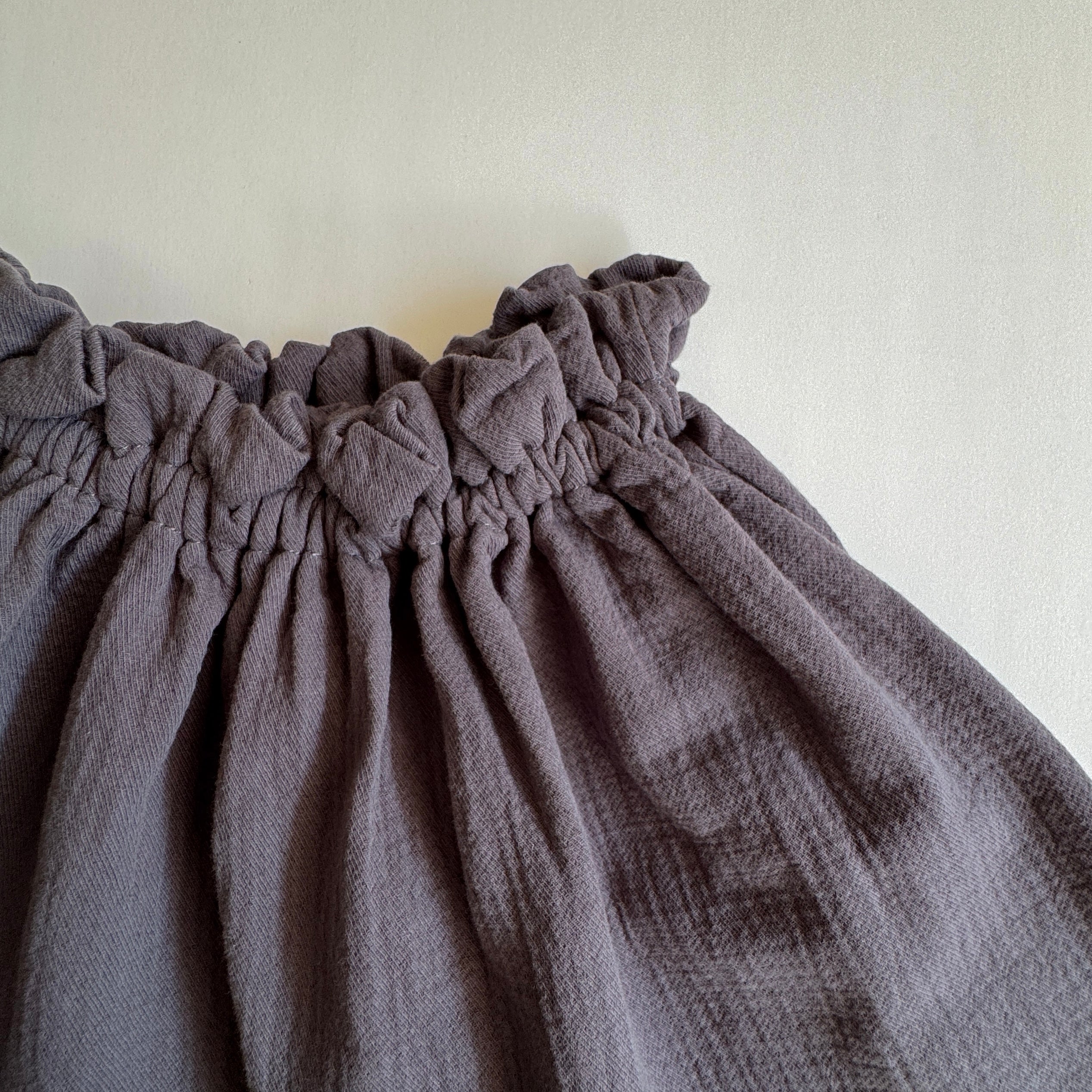 Skirt with a raw hem "Nelly"