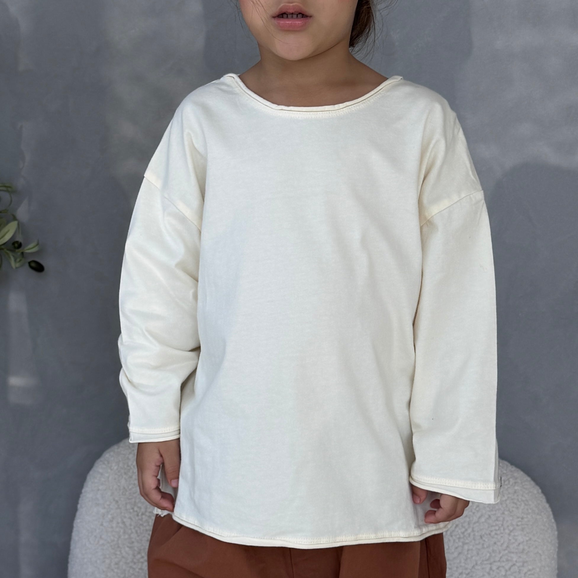 T-shirt with raw edges "Ari" - PaPeony