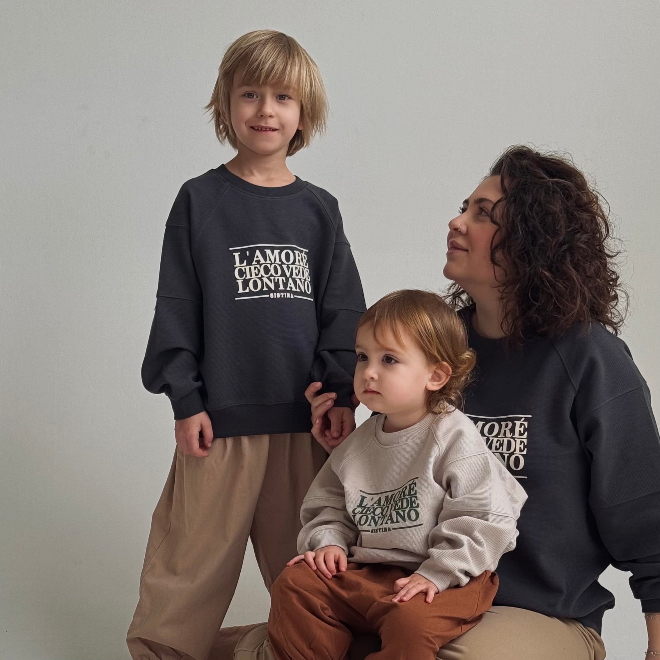 Sweatshirt "L`amore" (stone) - PaPeony