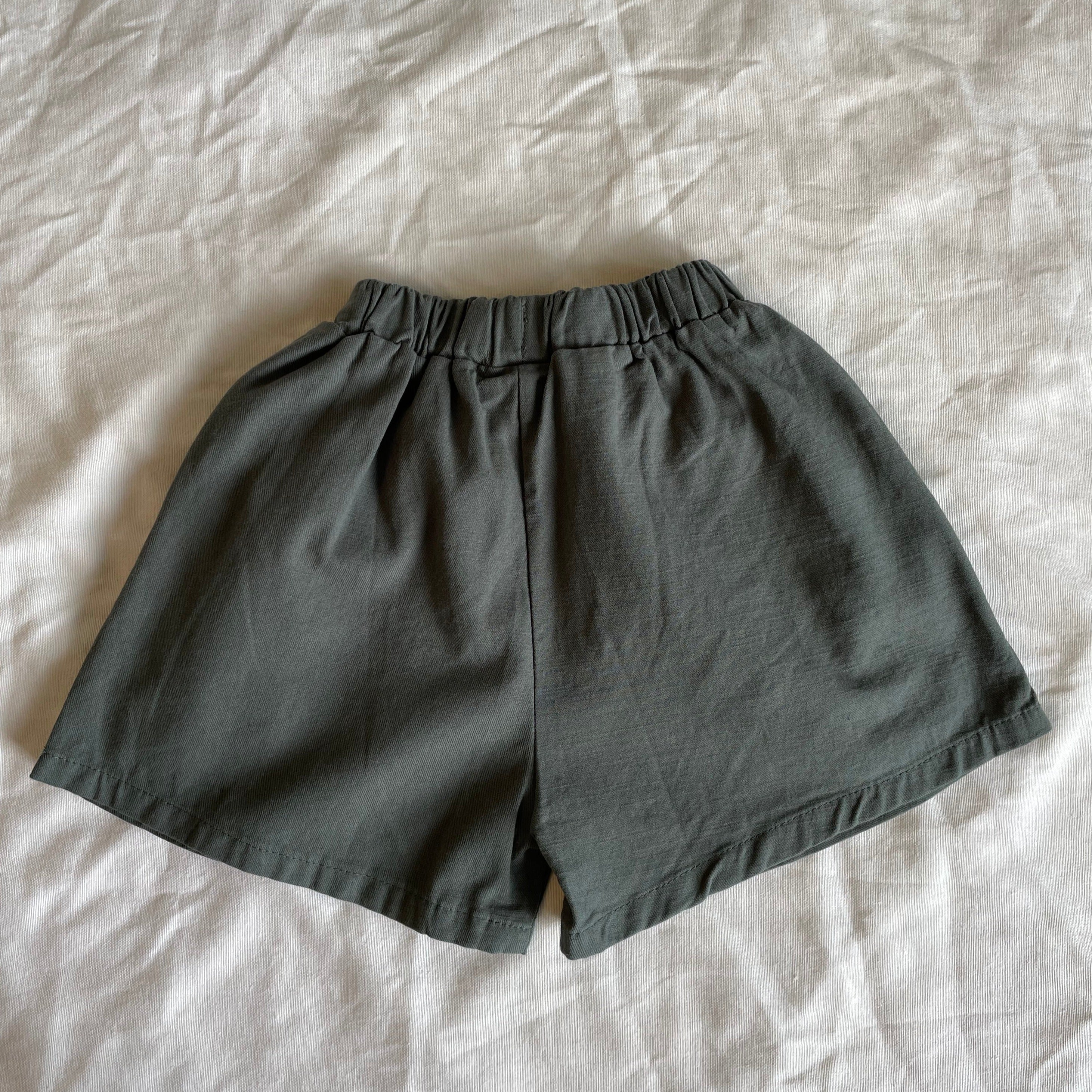 מכנס קצר מתרחב (ארמי) - PaPeony