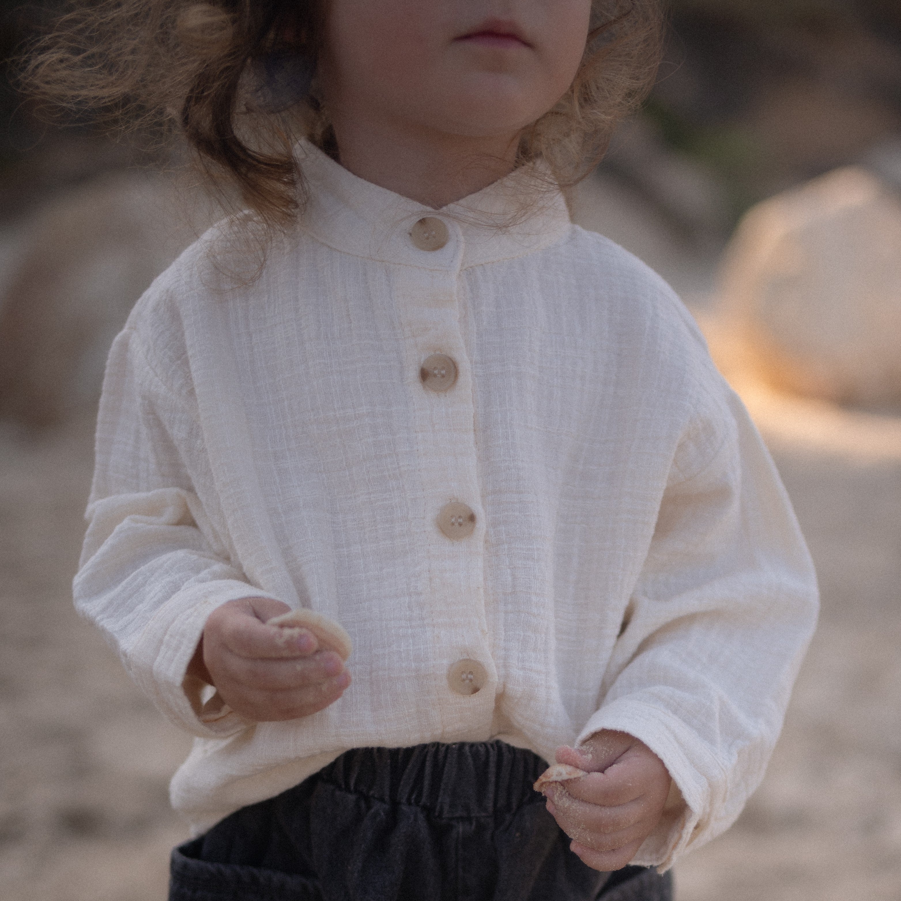 מכופתרת מבד מוסלין (שמנת) - PaPeony