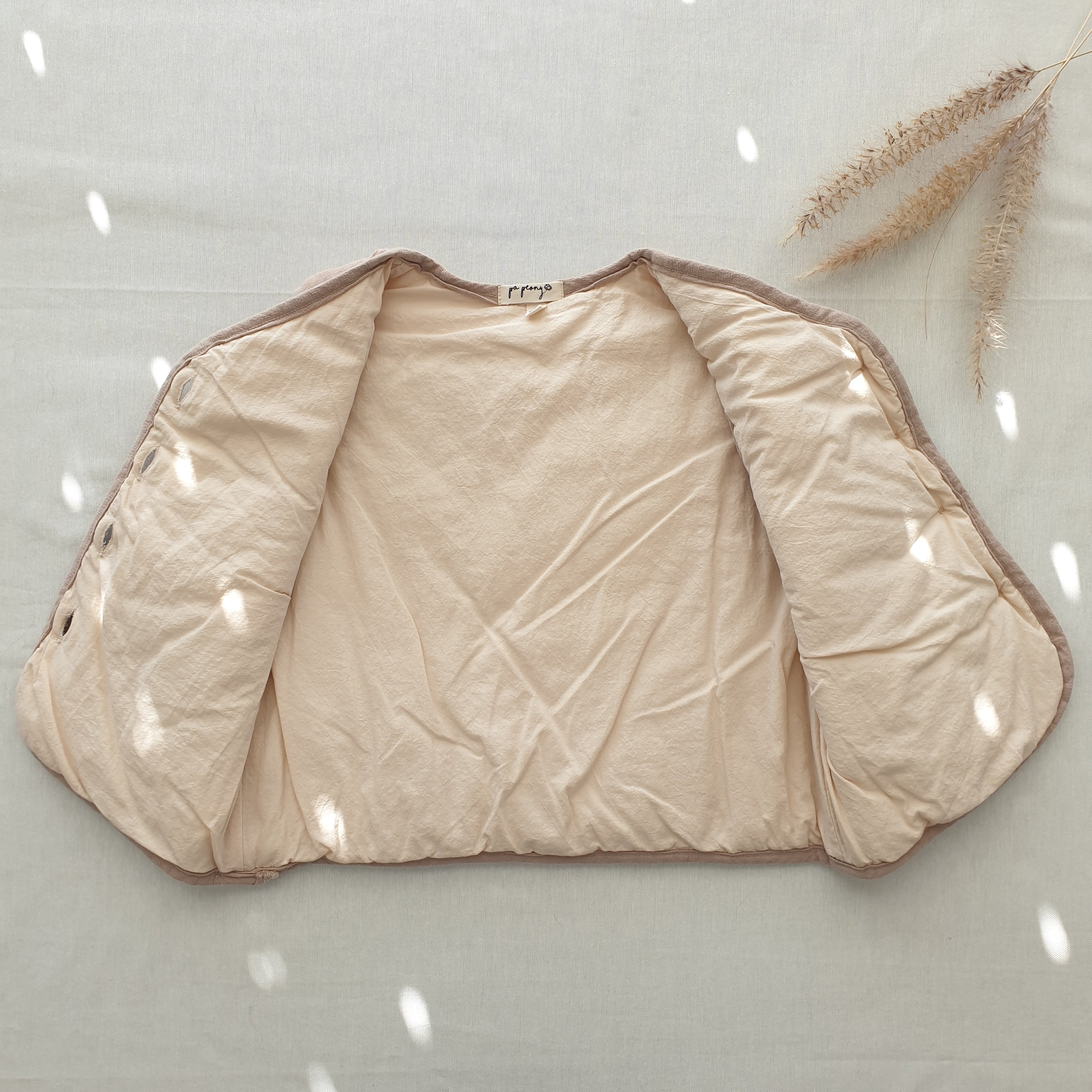 וסט מרופד בסגנון רטרו (קפה) - PaPeony