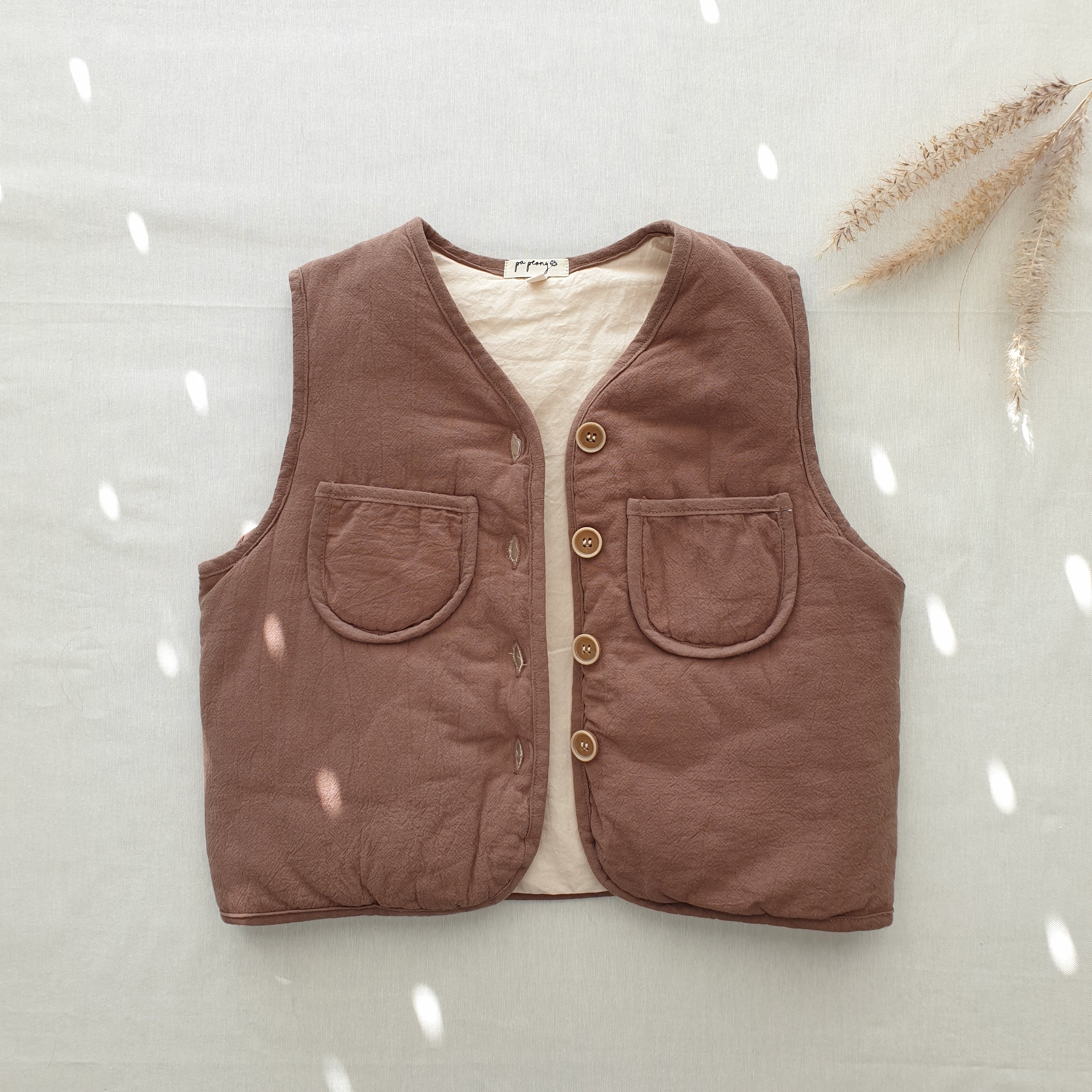 וסט מרופד בסגנון רטרו (קפה) - PaPeony