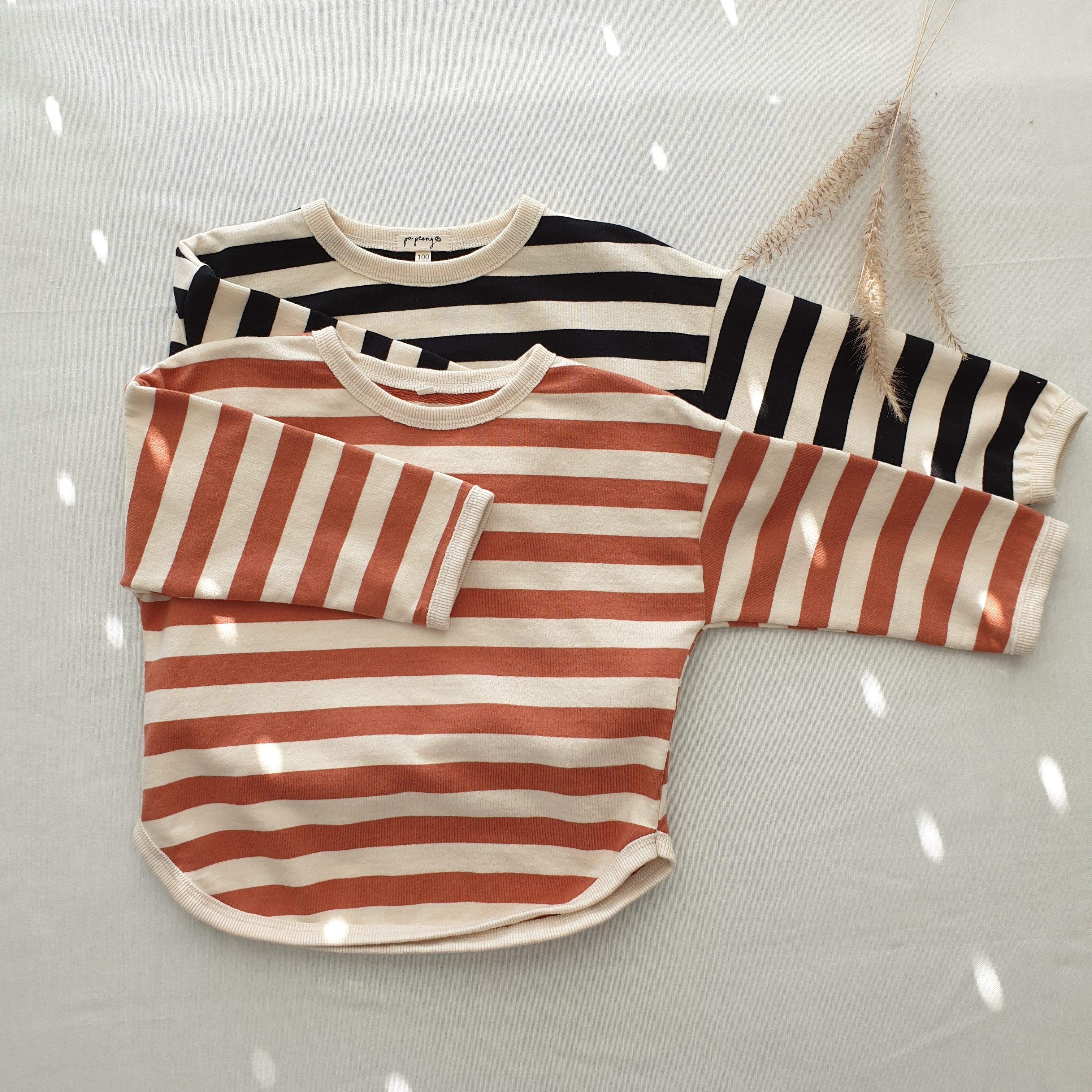 סווטשירט דק עם פסים (קאמל) - PaPeony