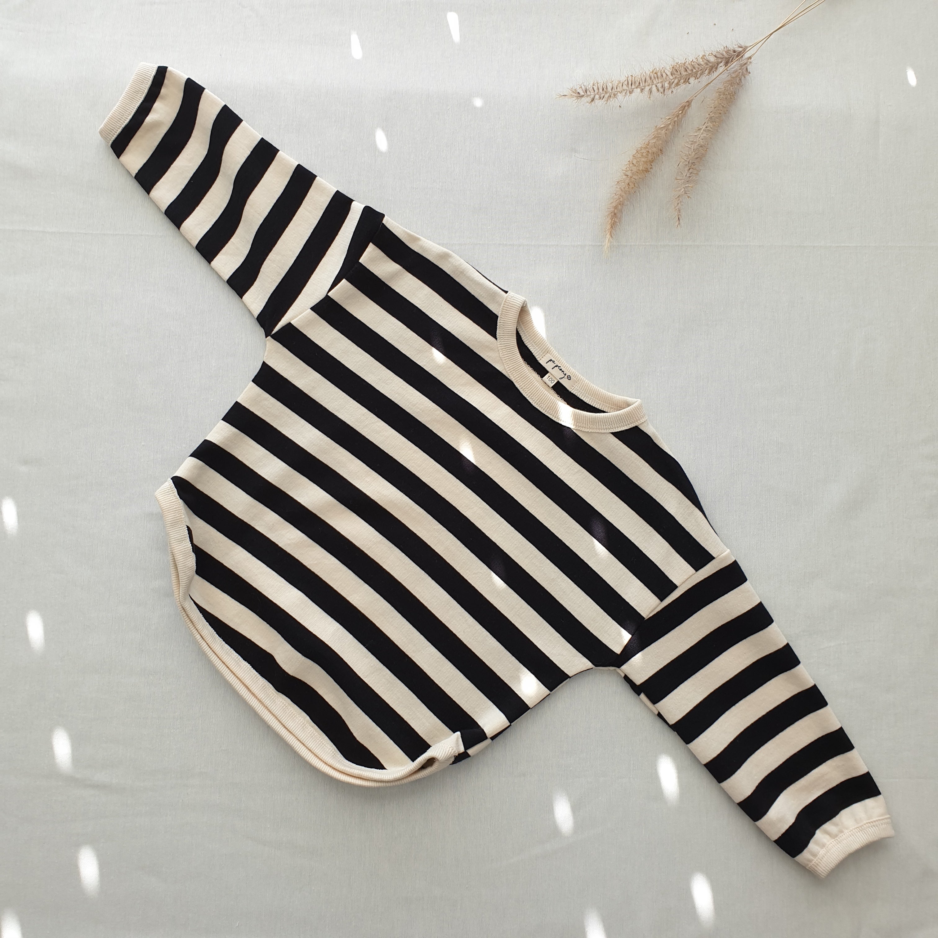 סווטשירט דק עם פסים (קאמל) - PaPeony