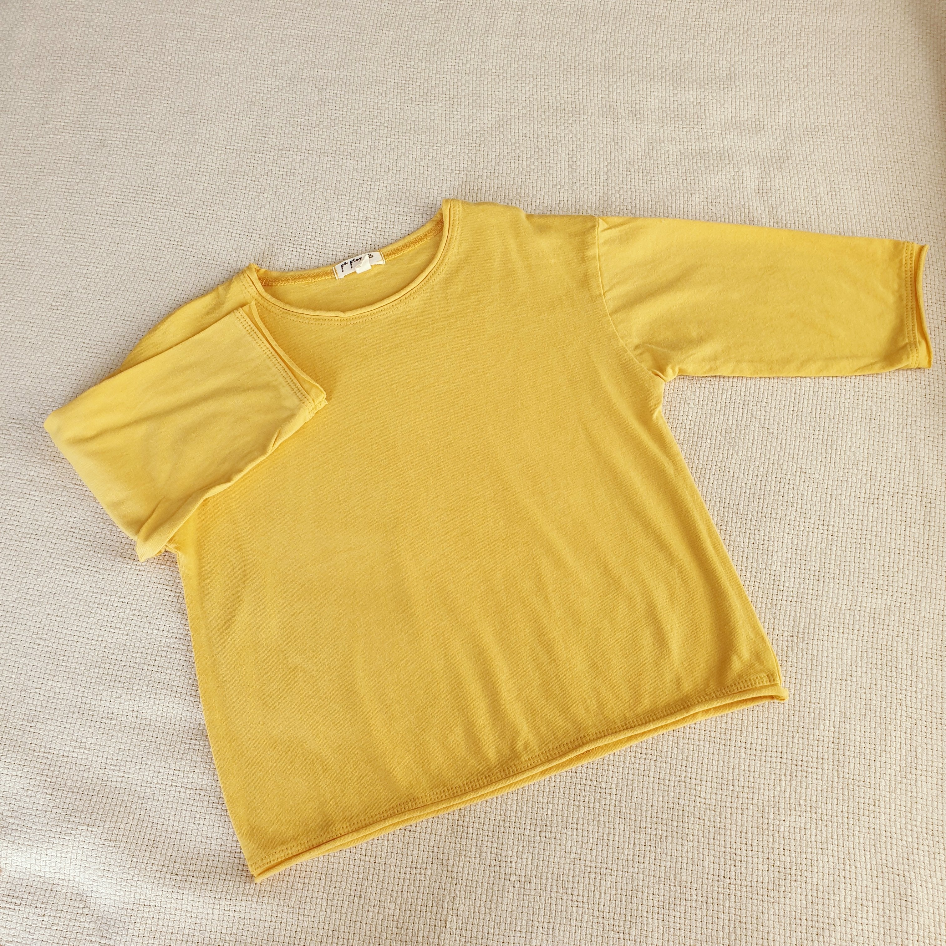 חולצת טי עם שוליים גולמיים (צהוב) - PaPeony