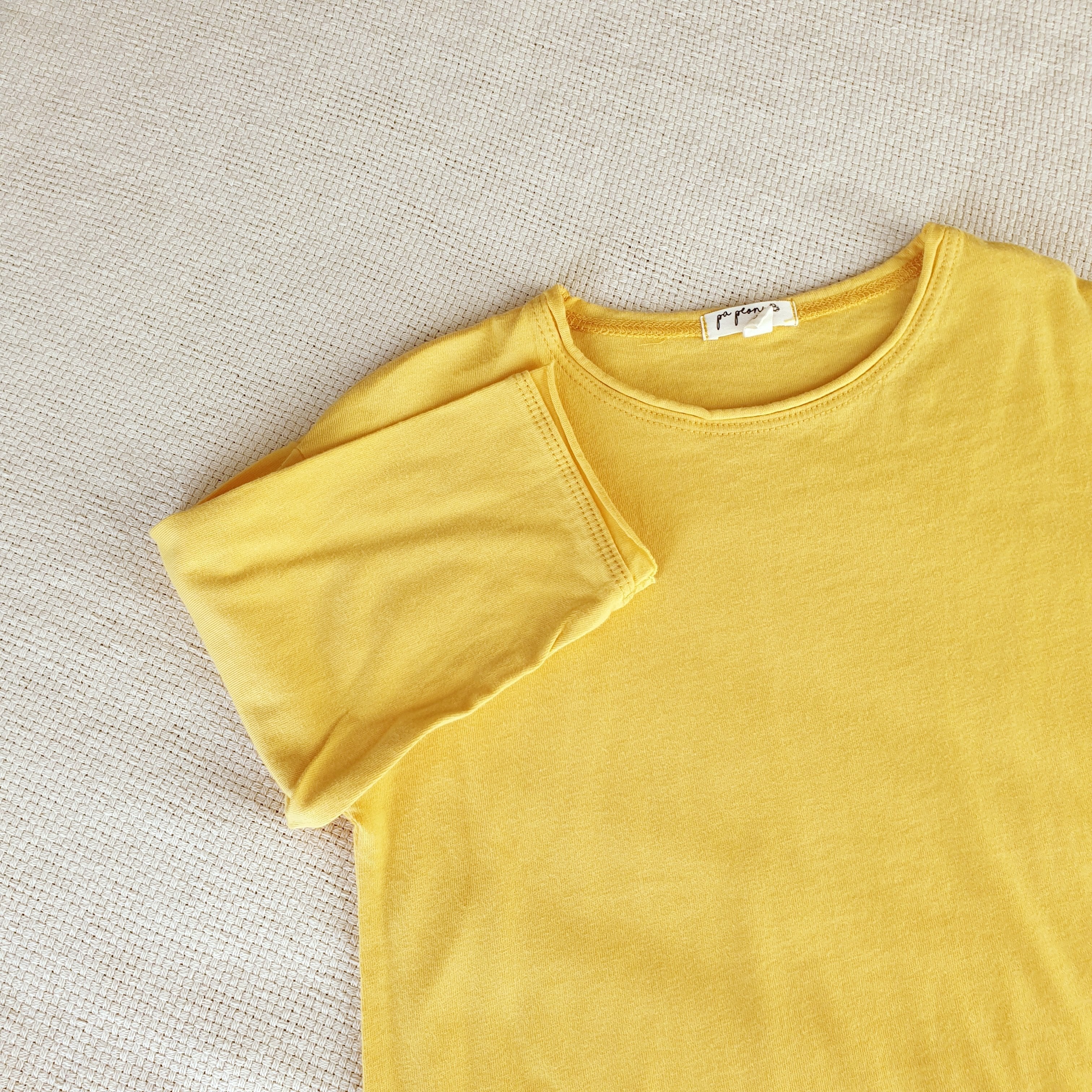 חולצת טי עם שוליים גולמיים (צהוב) - PaPeony
