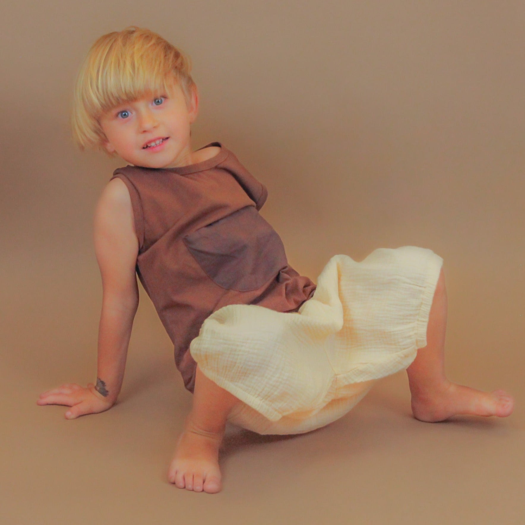 גופיית קנגורו (בז') - PaPeony