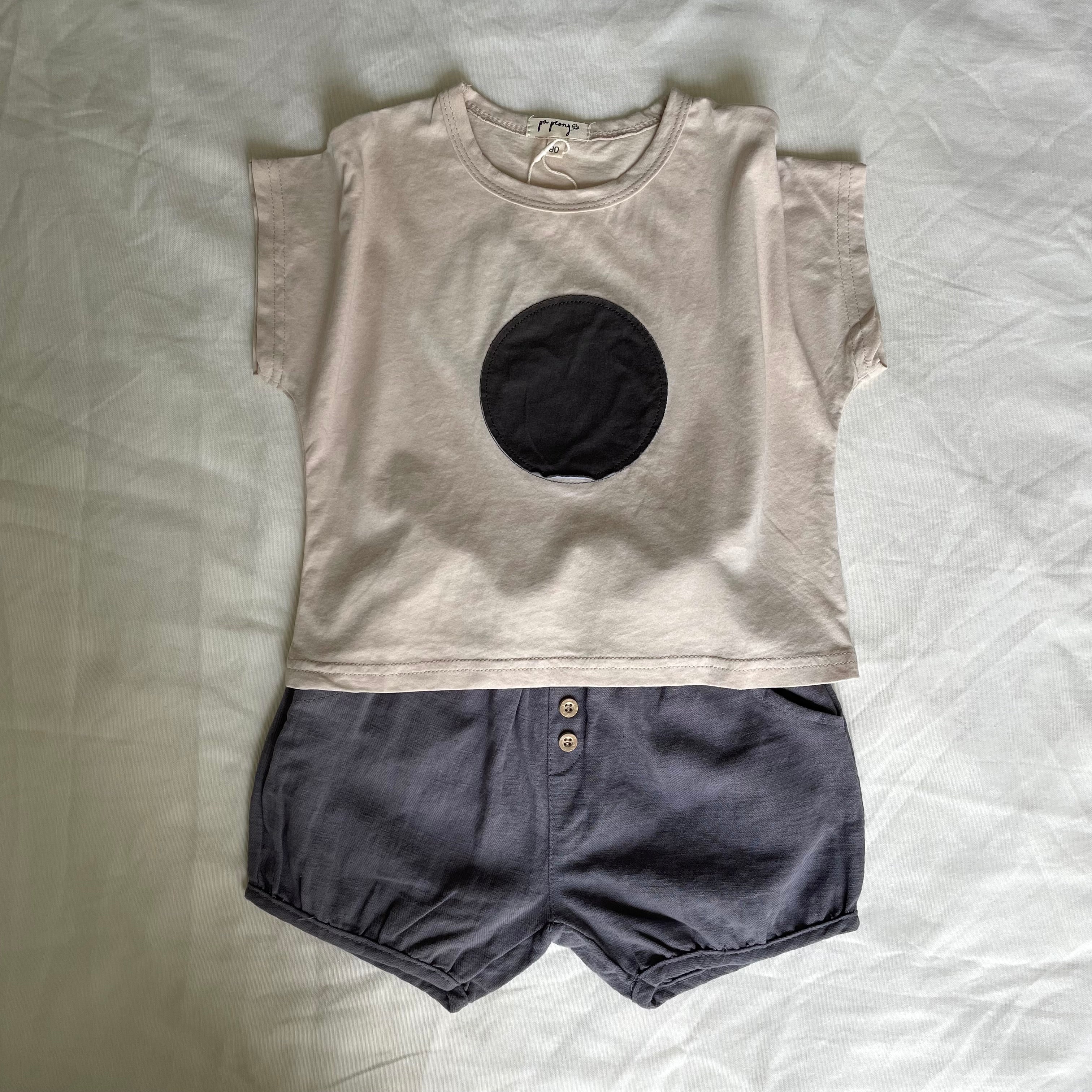 חולצת טי עם עיגול "גבי" - PaPeony