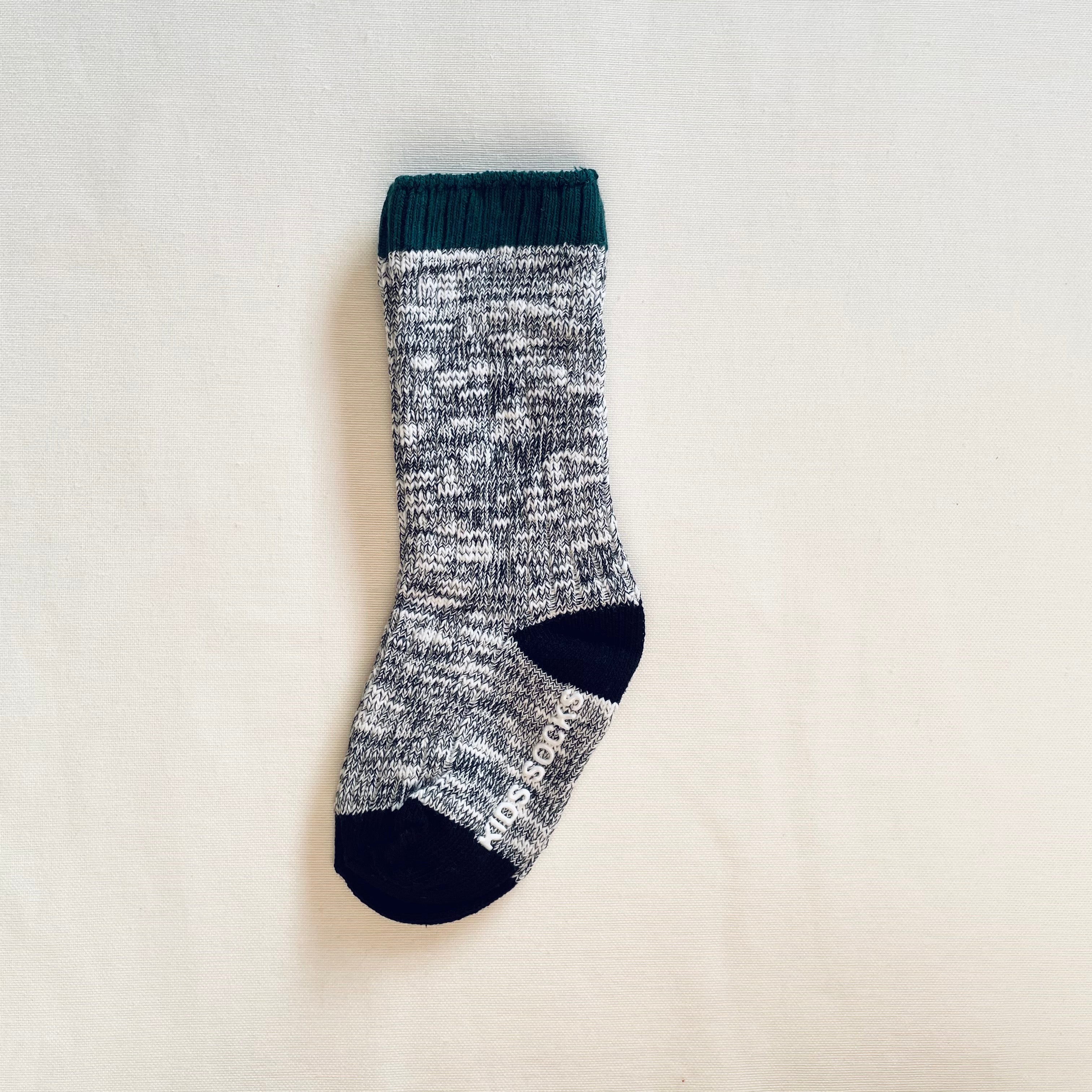 גרביים עבים (ירוק ככה) - PaPeony