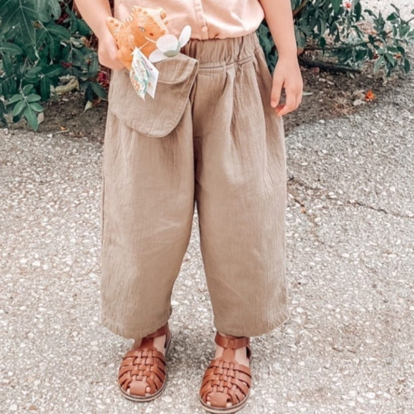 מכנסיים עם כיס חיצוני (ירוק חקי) - PaPeony