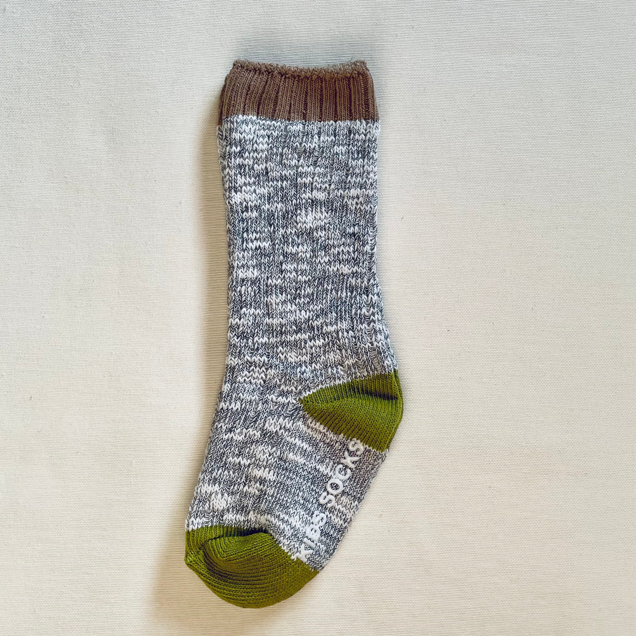 גרביים עבים (ירוק ככה) - PaPeony