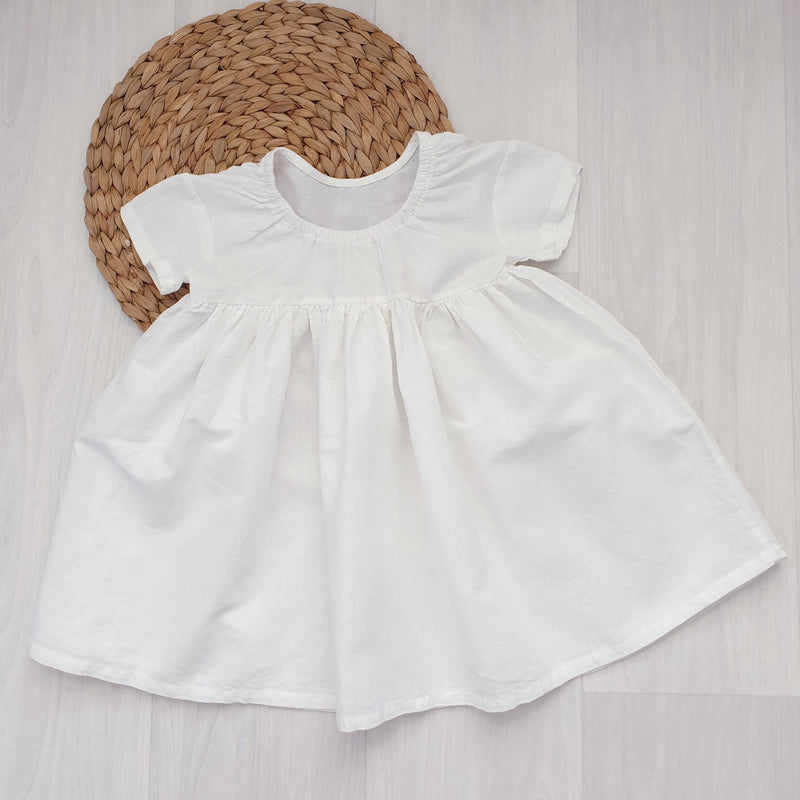 שמלה לבנה עם גומי בגב - PaPeony