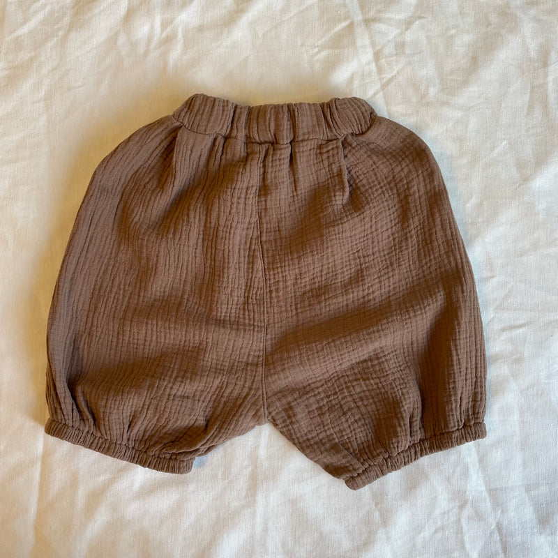 מכנס קצר מבד טטרה (שמנת) - PaPeony