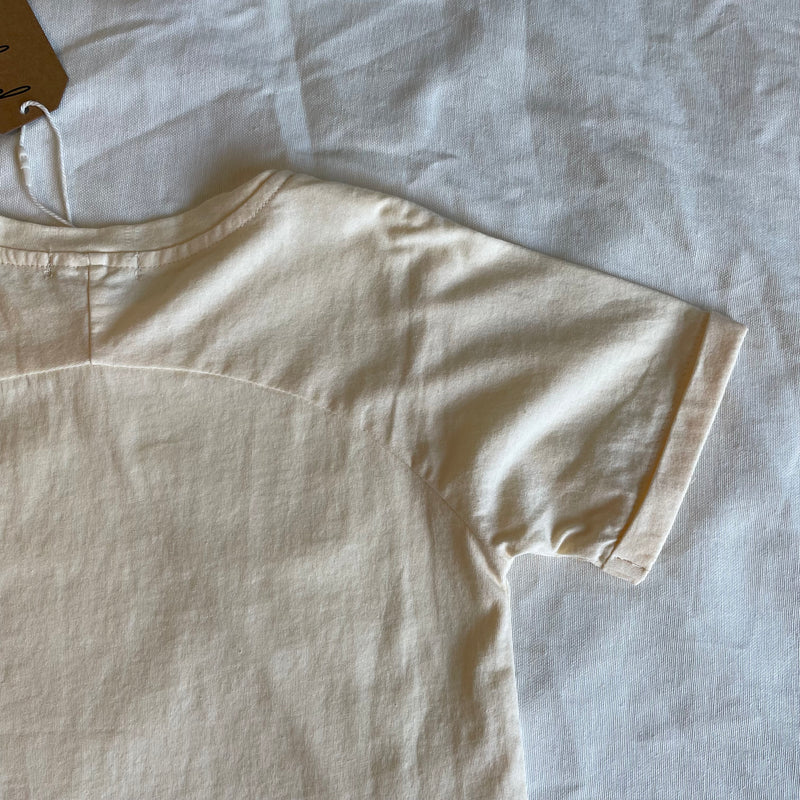 חולצת טי עם גב תפור (אופוויט) - PaPeony